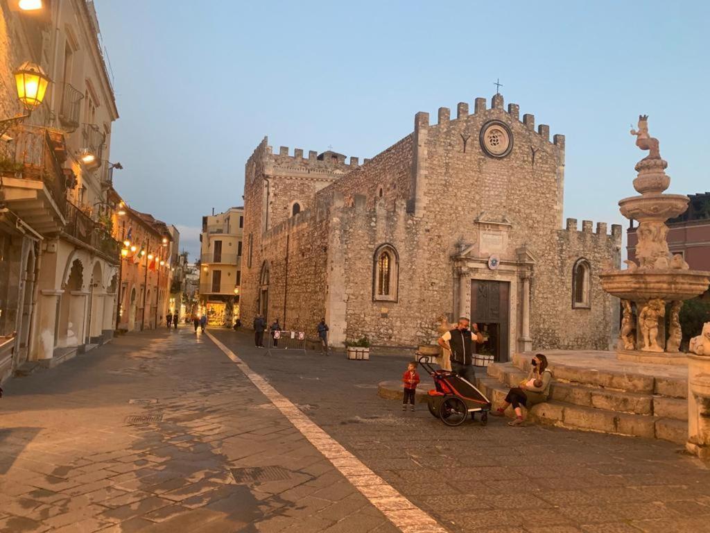 Casa Nicole - Letojanni Taormina Apartment Bagian luar foto