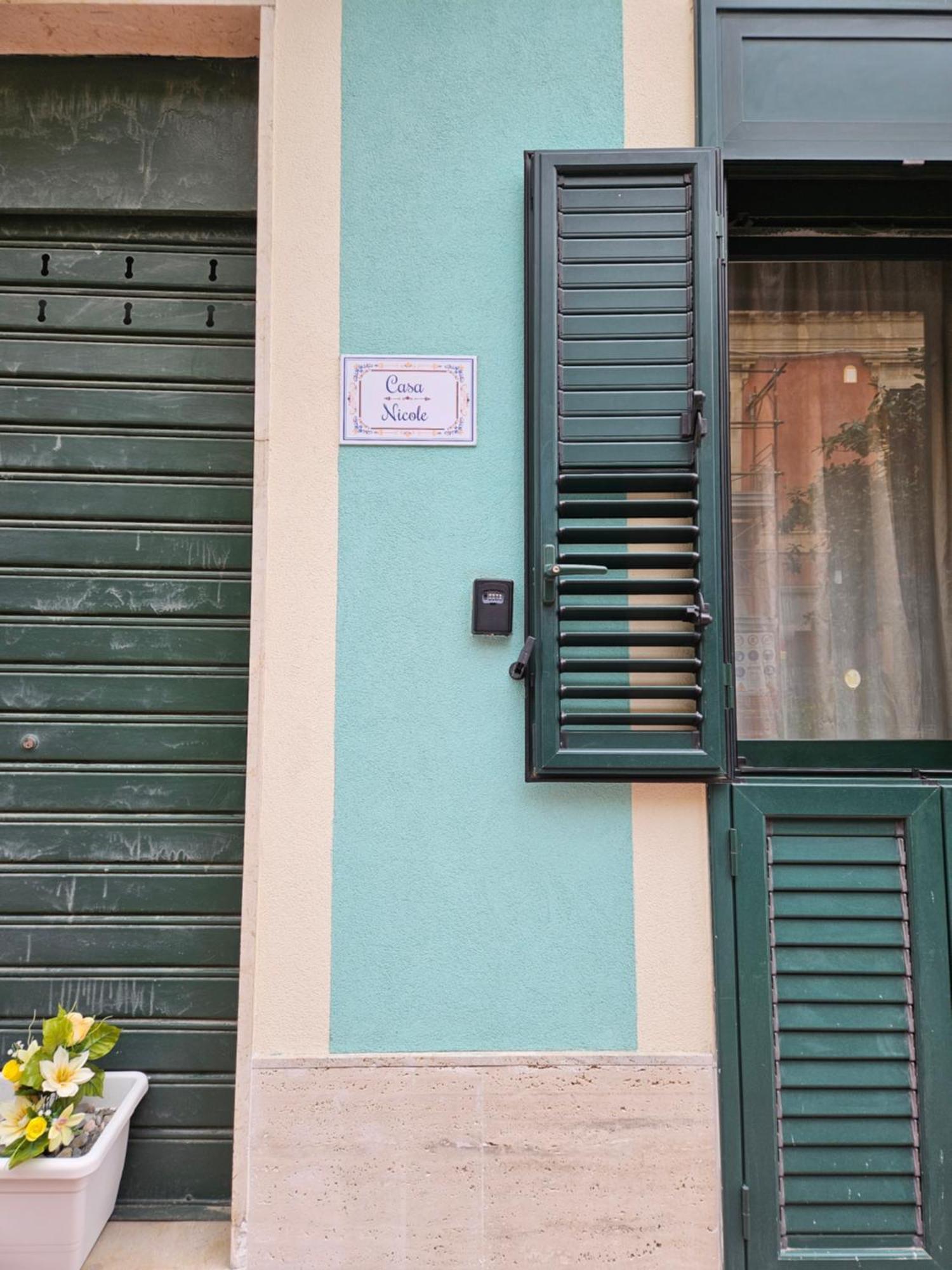 Casa Nicole - Letojanni Taormina Apartment Bagian luar foto